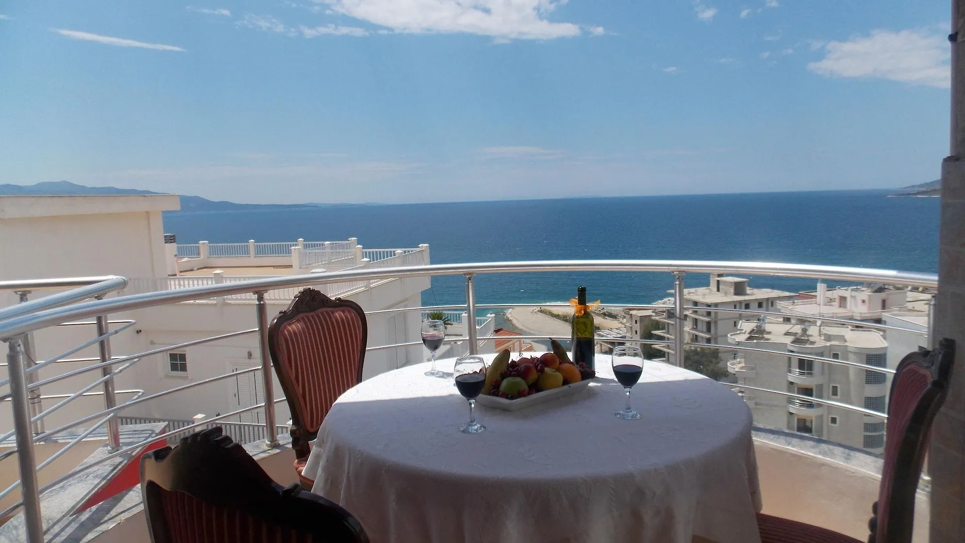 Damian Saranda Hotel 2*, Sarande Albania