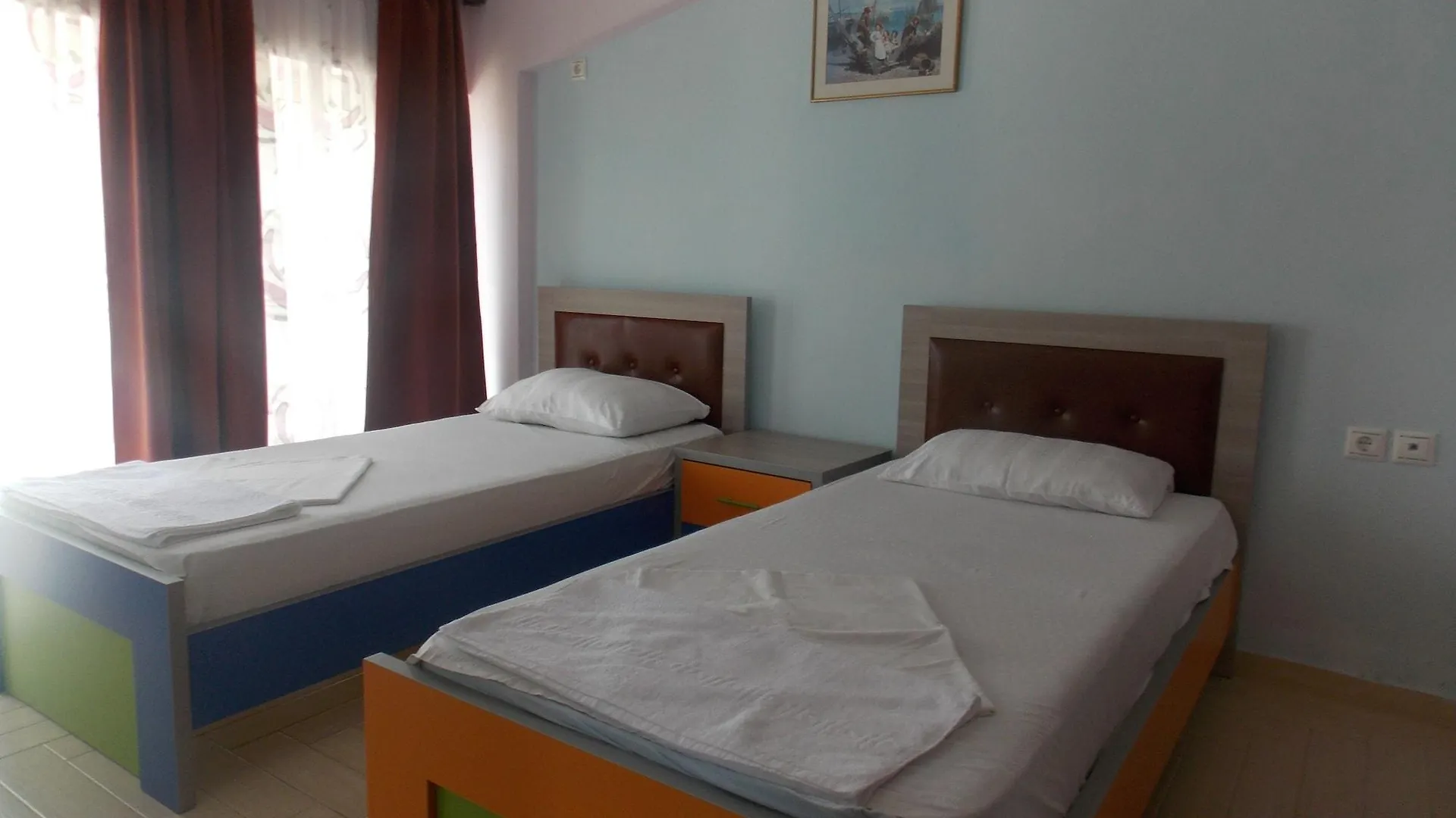 Damian Saranda Hotel 2*, Sarande