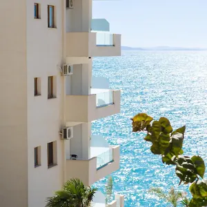 Ξενοδοχείο Blue Bay, Σαράντα