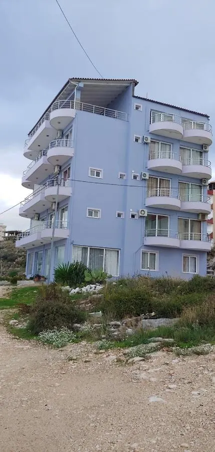 Damian Saranda Hotel
