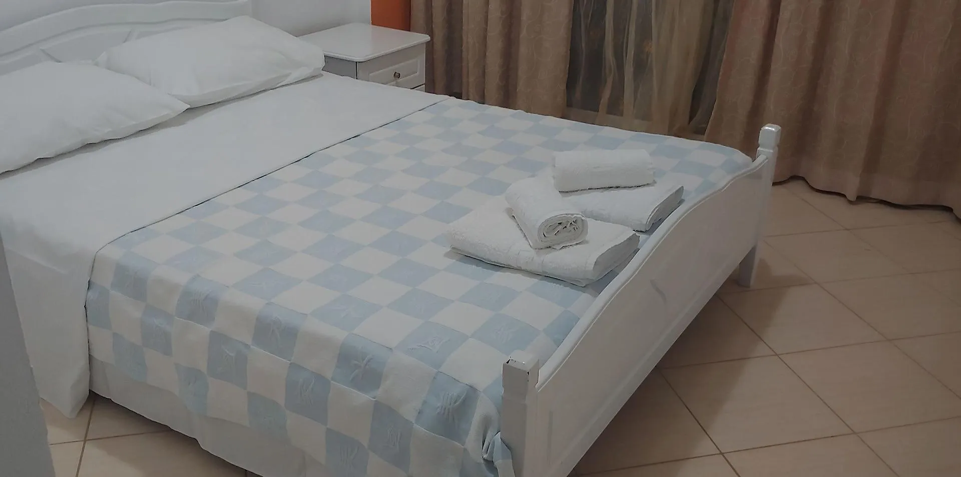 Damian Saranda Hotel Albania
