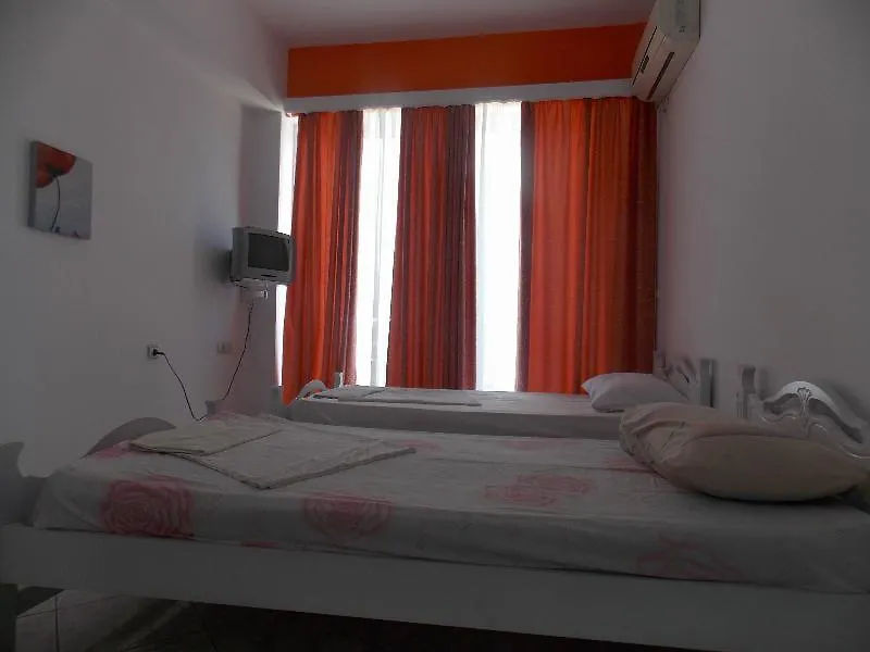 Damian Saranda Hotel 2*, Sarande
